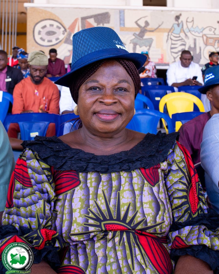 Hon Dennis Akura