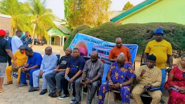 NEWS FLASH: GBOKO HIGH SCHOOL DIVINE MANDATE OFFICIALS INAUGURATED